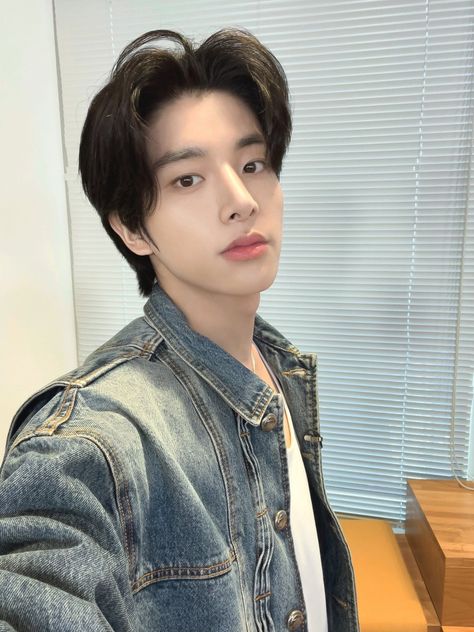 Jake selca Enhypen icon Twitter Enhypen, Enhypen Official, Pop Pop, The Boy Is Mine, Twitter Update, Korean Men, Kpop Guys, Extended Play, Karakter Anime