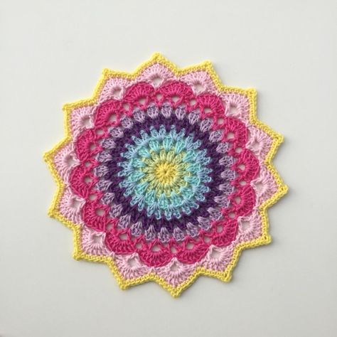 Pattern in English and Swedish. Magnolia mandala is the first flower in my mandala garden. I hope you will enjoy this mandala flower. Inspiration for color combinations can you find here: https://www. Crochet Magnolia, Macrame Board, Mandala Garden, Motif Mandala Crochet, Mandala Crochet, Confection Au Crochet, Lotus Mandala, Crochet Mandala Pattern, Flower Inspiration