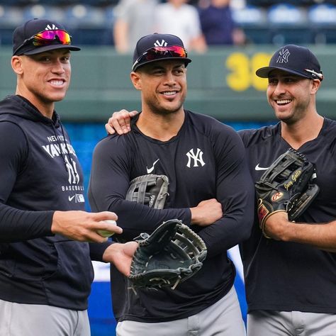 Ny Baseball, Giancarlo Stanton, Aaron Judge, Yankees Fan, Baseball Boys, The League, Fan Page, New York Yankees, Promo Codes