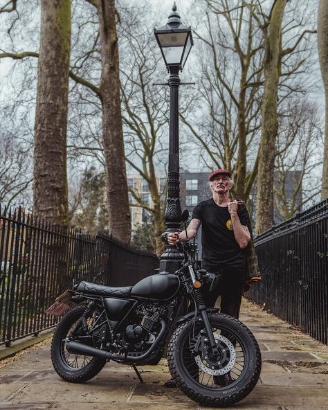 Mutt Motorcycle, Gavin Watson, 250cc Motorcycle, Cool Walls, Cafe Racer, To Read, Motorcycles, Cafe, Bike