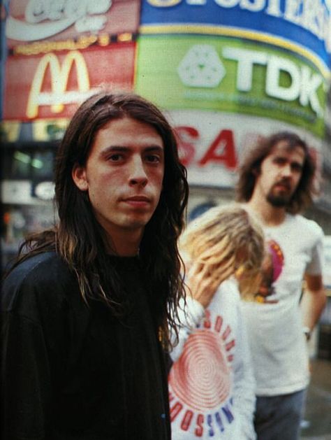 Foo Fighters Dave Grohl, Foo Fighters Dave, Kaptan Jack Sparrow, Foo Fighters Nirvana, Krist Novoselić, Nirvana Kurt Cobain, Nirvana Kurt, Dave Grohl, I'm With The Band