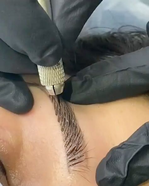 Nanoblading Eyebrows, Brow Salon Ideas, Brow Salon, Brow Lamination, Makeup Services, Permanent Makeup, Dream Job, Microblading, Social Media Design