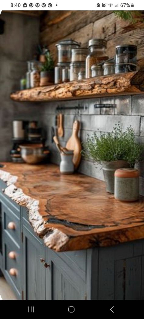 Kitchen Shelf Decor Ideas, Pine Shelves, Kitchen Shelf Decor, Wood Details, Rustic Kitchen Design, Cabin Kitchens, التصميم الخارجي للمنزل, Friends Diy, Table Diy