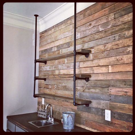 Home Bar Industrial Style, Tile Accent Wall Bar, Accent Wall For Bar Area, Accent Wall Behind Bar, Industrial Accent Wall Ideas, Bar Accent Wall Ideas, Accent Wall Bar Area, Ideation Room, Bar Wall Design