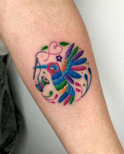 Alicia Casale on Instagram: “Este #colibribordado se va hasta LA , Gracias a @maliciaz que vino hasta Torreón por su tattoo 💜🧡💙❤️ un placer pintar su piel . . Hecho con…” Mexican Embroidery Tattoo, Embroidery Tattoos, Embroidery Tattoo, Meaningful Design, Mexican Embroidery, Cat Tattoo Designs, Hummingbird Tattoo, Tattoo Idea, Cat Tattoo