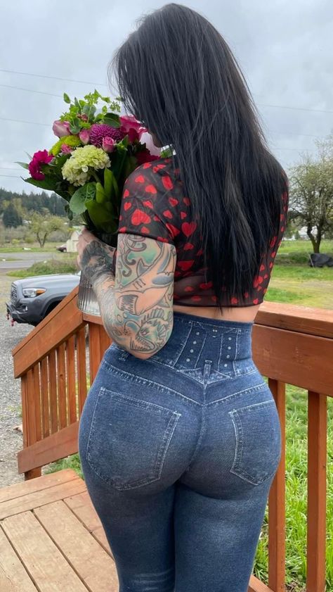 Heidi Lavon, Pants, Trousers