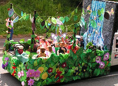 Whitehaven Carnival 2006 - floats Safari Theme Parade Float, Garden Parade Float Ideas, Jungle Theme Float, Fairy Tale Parade Float Ideas, Jungle Theme Parade Float, Carnival Float Ideas, Mardi Gras Float Ideas For Parade, Jungle Parade Float Ideas, Jumanji Homecoming Float