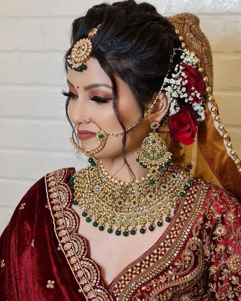 Jewellery Design For Bride, Bridal Mekup Look Hd, Best Bridal Look, Dulhan Makeup Indian, Dulhan Hairstyles Indian Bridal, Hd Makeup Looks Bridal Indian, Bridal Hd Makeup, Model Expressions, Bridal Juda