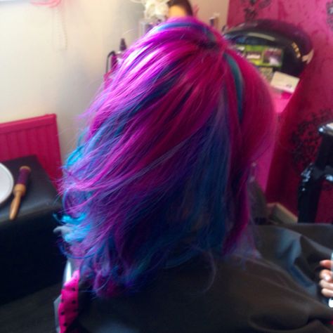 Pink and blue hair alternative manic panic hot hot pink voodoo blue Blue And Magenta Hair, Blue Hair With Pink Highlights, Hot Pink And Purple Hair, Blue And Pink Hair Ideas, Blue Hair Alternative, Pink Purple Blue Hair, Blue Tips Hair, Pink And Blue Hair, Blue And Purple Hair