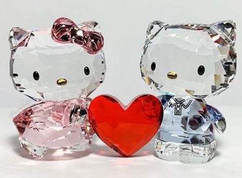 Daniel And Hello Kitty, Hello Kitty And Daniel, Helo Kity, Crystal Hello Kitty, Hello Kitty And Dear Daniel, Hello Kitty Dear Daniel, Swarovski Hello Kitty, Kitty Collector, Hello Kitty Wedding