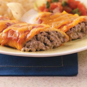 Creamy Beef Enchiladas, Antipasto Salad Recipe, Beef Enchilada Recipe, Latino Food, Beef Enchiladas, Cream Of Mushroom, Enchilada Recipes, Beef Dishes, Creamed Mushrooms