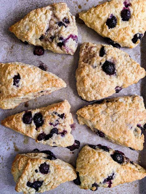 These healthy blueberry scones are lightened up with Greek yogurt, but these bakery-sized scones are tender, buttery, and packed with flavor. This easy blueberry scone recipe makes a great breakfast meal prep or special occasion breakfast recipe, and it is so easy for kids to help make. Whether you are looking for a Weight Watchers bluberry scone recipe, a low calorie blueberry scone recipe, or simply a delicious and easy blueberry scone recipe, this recipe is for you. Tea Scones, Buttermilk Scones, Blueberry Scones Recipe, Hp Sauce, Buttermilk Recipes, Healthy Blueberry, Blueberry Scones, Jasmine Tea, Blueberry Recipes