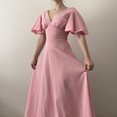 INSANE 70s pink gingham frilly gown By Jack Hartley... - Depop Peach Outfit, Peach Clothes, Modesty Outfits, Plaid Quilt, Hot Shorts, Printed Jeans, Pink Gingham, Cotton Coat, Lace Maxi