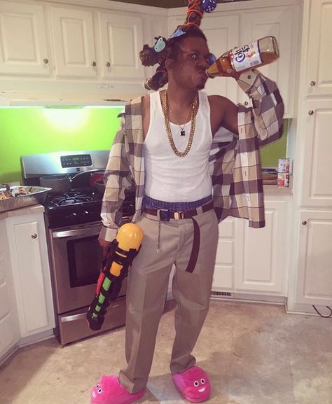 Preppy Rapper Halloween Costume, Don’t Be A Menace Marlon Costume, Dont Be A Menace To Society Costume, Black Male Halloween Costumes, Dude Halloween Costumes, Rapper Costume Ideas, Halloween Costumes Black Men, Boondocks Halloween Costume, Last Minute Halloween Costumes Ideas Men