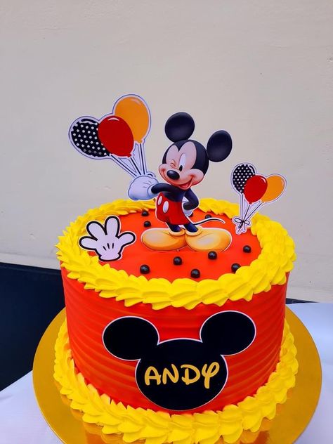 Miki Mouse, Decorating Frosting, Mickey Mouse 1st Birthday, Mickey Mouse Cake, Cake Decorating Frosting, Mouse Cake, Cakes For Boys, Let Them Eat Cake, Eat Cake