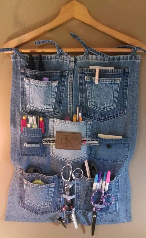 Återvinna Jeans, Artisanats Denim, Jean Diy, Denim Bag Patterns, Denim Crafts Diy, Diy Jeans, Blue Jeans Crafts, Denim Projects, Sew Ins