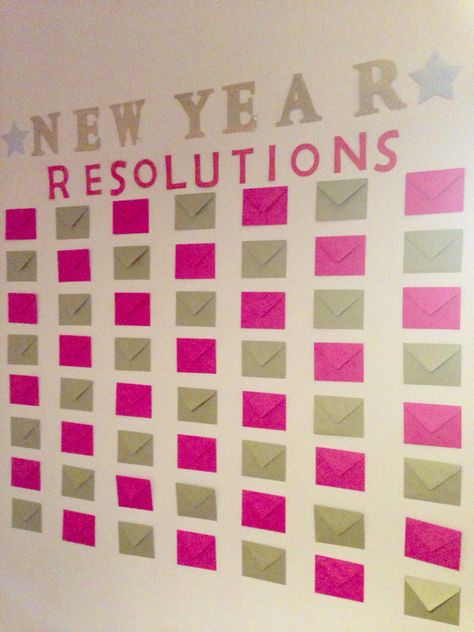 New Years School Decorations, New Years Day Decorations, New Years Office Decor, Happy New Year Decoration Ideas Diy, New Year Office Decoration Ideas, New Year Classroom Decorations, New Year Office Party, New Years Eve Crafts, Diy New Years Eve Decorations