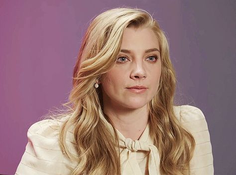 Natalie Dormer Hunger Games, Natalie Dormer Brown Hair, Natalie Dormer Icons, Natalie Dormer Gif, Natalie Dormer Red Hair, Royal Beauty, The New Mutants, Natalie Dormer, Ensemble Cast