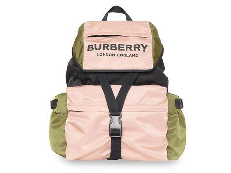 Burberry Rucksack, Burberry Gifts, Burberry Logo, Practical Bag, Medium Backpack, British Outfits, Pink Backpack, Burberry Handbags, Burberry London