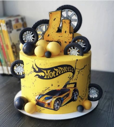 Monster Car Cake, Hot Wheels Birthday Cake Ideas, Car Cake Ideas, Cars Cake Ideas, Cars Torte, Car Birthday Cake, Wheels Cake, Bolo Hot Wheels, Hot Wheels Cake