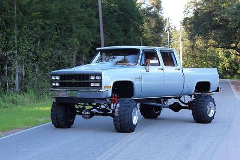 Chevrolet 4x4, Best Suv Cars, 87 Chevy Truck, Chevy 4x4, Mud Trucks, Chevrolet Pickup, Lifted Chevy, Suv Cars, Lifted Chevy Trucks