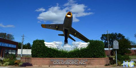 10 Weekend Things to Do in Goldsboro NC | North Carolina Travel Guide Goldsboro North Carolina, Goldsboro Nc, North Carolina Travel, Mount Of Olives, Beer Float, Wayne County, Hampton Inn, Ghost Tour, Drink Specials