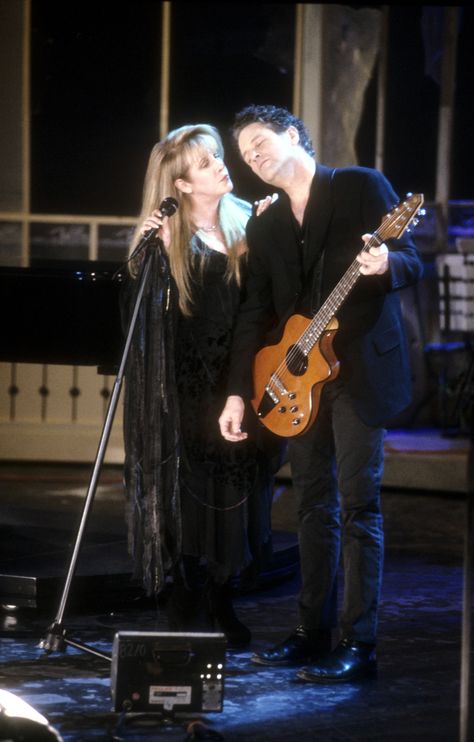 Stevie & Lindsey. Mac Photos, Stevie Nicks Lindsey Buckingham, Buckingham Nicks, Lindsey Buckingham, Stevie Nicks Fleetwood Mac, 70s Music, Wild Heart, Miles Davis, Fairy Godmother