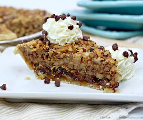 German Chocolate Pecan Pie Recipe, German Chocolate Pecan Pie, Chocolate Pecan Pie Recipe, Best Pecan Pie Recipe, Homemade Pecan Pie, Holiday Candy Recipes, Best Pecan Pie, Pecan Pie Easy, Homemade Pie Crust Recipe