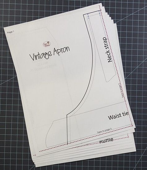 Free Apron Patterns Vintage, Retro Apron Patterns Free Vintage Style, Apron Patterns Free, Diy Apron Pattern, Retro Apron Patterns, Free Apron Pattern, Sewn Clothes, Child Apron Pattern, Easy Apron