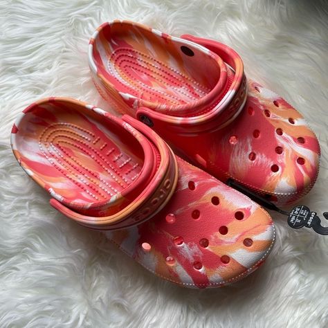 Crocs tie dye orange Unisex Crocs Colors, Crocs Tie Dye, Tie Dye Crocs, Orange Crocs, Crocs Collection, Crocs Aesthetic, Crocs Ideas, Yellow Crocs, Croc Jibbitz