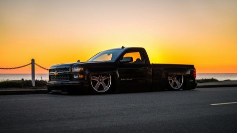 Custom Silverado – Chevrolet Silverado with lowered suspension. Low Trucks Wallpaper, Truck Wallpaper Iphone, Trucks Wallpaper, Chevy Trucks Lowered, Custom Silverado, Truck Wallpaper, Vw R32, Single Cab Trucks, Chevy Trucks Silverado