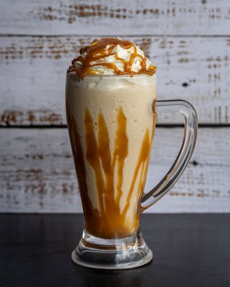 @srisunexpress on Instagram: “Butterscotch, like caramel but without the drama 💁🏽‍♀️ . . . #butterscotchmilkshake #milkshake #thirstythursday #brownsugar #sgigdrinks…” Butterscotch Milkshake, Butterscotch Shake, Thirsty Thursday, The Drama, Awesome Things, Hd Images, Brown Sugar, Sweet Treats, Caramel