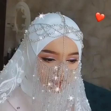 Islamic Wedding Dress, Niqabi Bride, Bridal Hijab Styles, Hijabi Brides, Muslimah Wedding Dress, Muslimah Wedding, Estilo Hijab, Bridal Hijab, Wedding Dress Bustle