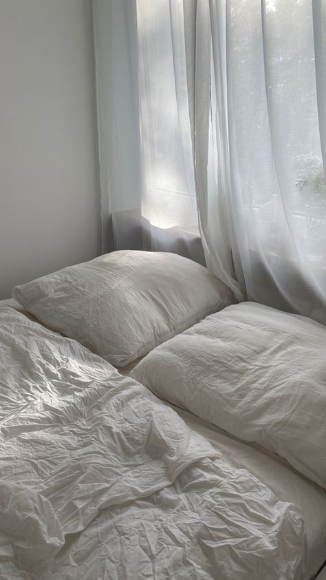 Clean Sheets Aesthetic, Clean Aethstetic, Tasha Aesthetic, Clean White Sheets, Cleaning White Sheets, Ikea Sheets, White Bedsheets, White Bed Sheets, Natural Mood