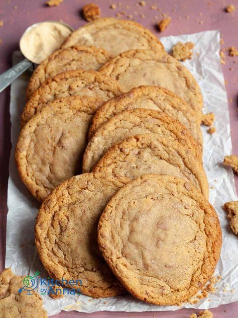 Malted milk and Maltesers cookies - Kitchen by Anna K Malted Milk Cookies, White Chocolate Blondies, Low Carb Meats, Cookie Ball, Malted Milk, Milk Cookies, Freezer Friendly, Easter Cookies, Cookie Desserts