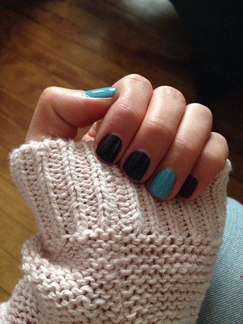 Nails With Accent Finger, Black Nails With Accent, Nails With Accent, Turquoise And Brown, Teen Daughters, Brown Nails, Accent Nails, Ring Finger, Black Nails