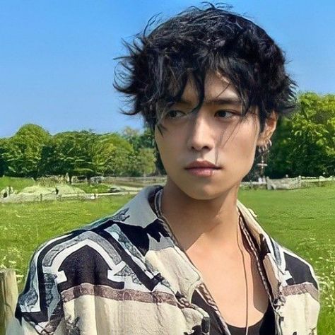 Men Haircut Curly Hair, Hip Hop Classics, Nyc Fits, Mens Hairstyles Thick Hair, Korean Face, Handsome Asian Men, Permed Hairstyles, Hair Reference, Boys Haircuts