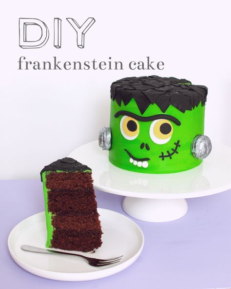 Cute AF Frankenstein Cake Tutorial (beginner friendly) Halloween Cakes Diy, Frankenstein Cake, Frankenstein Party, Cute Frankenstein, Monster Birthday Cakes, Pasteles Halloween, Halloween Train, Anna Cake, Inside Cake