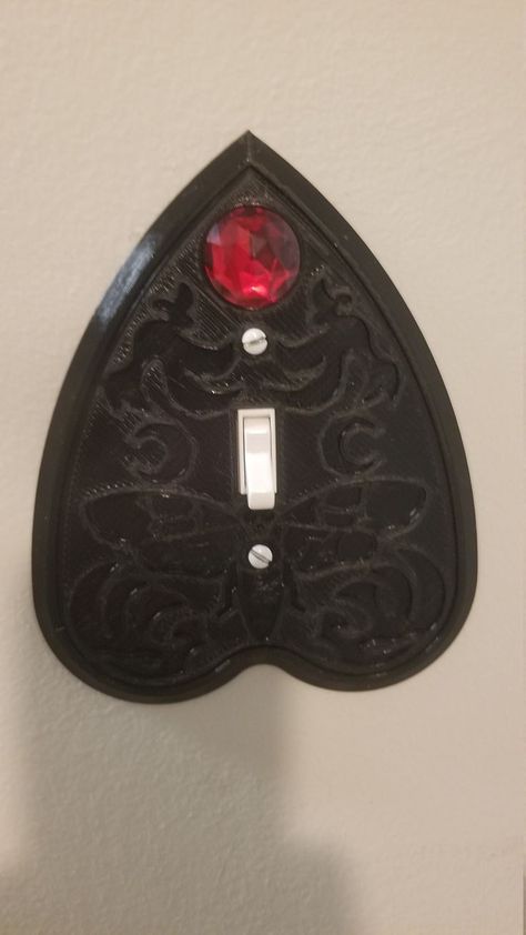 Haunted Mansion Decor, Mansion Decor, Goth Houses, Gothic Decor Bedroom, Ouija Planchette, Easy To Paint, Gothic Bedroom, Gothic Furniture, Dark Home Decor