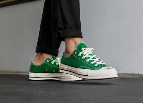 Converse 70s Green Converse Outfit, Converse Shoes Outfit, Chuck Taylor 70s, Converse 70, Converse 70s, Converse Outfit, Green Converse, Outfits With Converse, Sneakers Addict