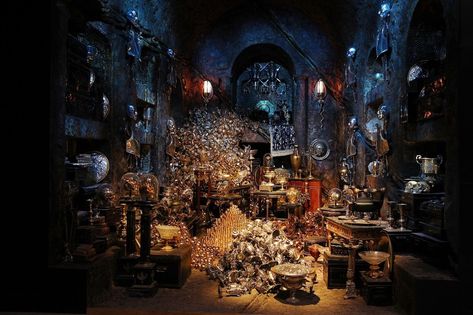 Gringotts Wizarding Bank is now open to the public in London Warner Bros Studio Tour London, Harry Potter London, Warwick Davis, Marble Pillar, Warner Bros Studio Tour, Warner Bros Studio, Harry Potter Studios, Warner Bros Studios, Marble Columns