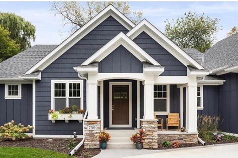 Need a change? This is one of many great colors for an amazing exterior facelift! Benjamin Moore Witching Hour 2120-30 and trim in White Dove OC-17. Warna Cat Eksterior, Blue Exterior House Colors, Casa Garage, Eksterior Modern, Blue Exterior, Exterior House Color, Haus Am See, Exterior Paint Color, Casas Coloniales