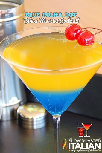 Try Blue Polka Dot Bikini Martini! You'll just need 2 ounces Malibu Rum, 2 ounces Welch's Orange Pineapple Juice, 1/2 ounce Blue Curacao, ice, 2 maraschino... Fancy Beverages, Orange Pineapple Juice, Drink Party, The Slow Roasted Italian, Holiday Punch, Malibu Rum, Cocktails Recipes, Tipsy Bartender, Tiki Drinks