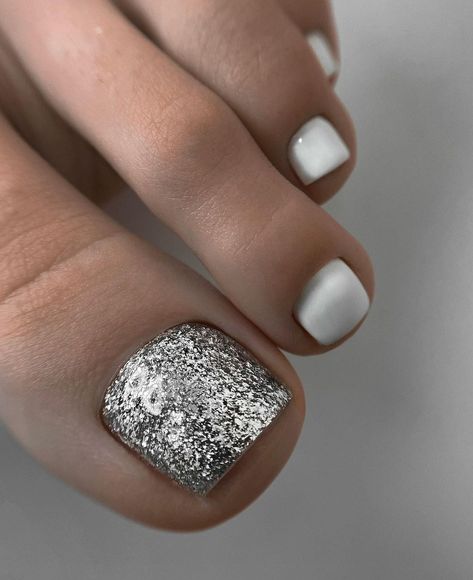 Pedicure Ideas White Glitter, Silver Toenail Designs, Silver Pedicure Toenails, White And Silver Pedicure, White And Silver Toe Nails, Silver Glitter Toe Nails, White Glitter Toe Nails, White Toes With Glitter, Prom Pedicures