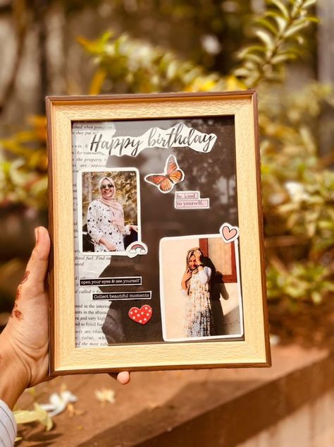 Collage Making Ideas Photo, Vintage Birthday Frame Ideas, Birthday Photo Frame Models, Aesthetic Picture Frame Ideas, Aesthetic Photo Frame Gift, Vintage Photo Frame Ideas Handmade, Photo Frame Gift Ideas Friends, Ring Album Ideas, Birthday Frame Ideas