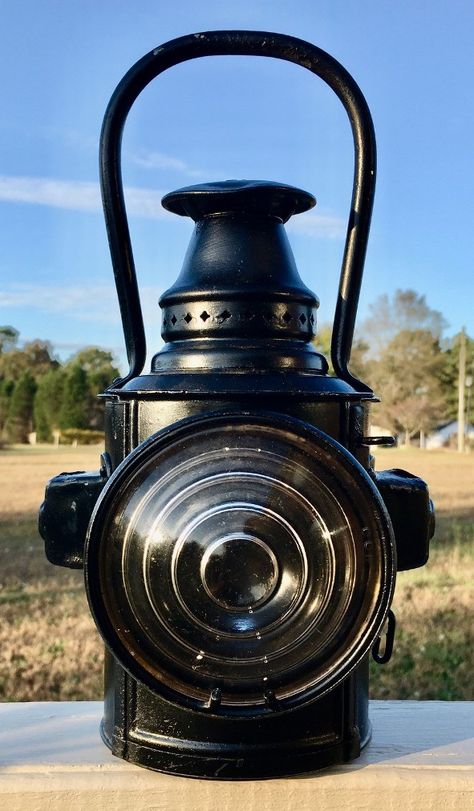 JeffPo's Railroad Lantern Page Steampunk Lantern, Train Lights Lamp, Railroad Lights, Lantern Drawing, Lamp Tattoo, Vintage Railroad Lanterns, Antique Street Lamps, Lantern Tattoo, Railroad Lanterns