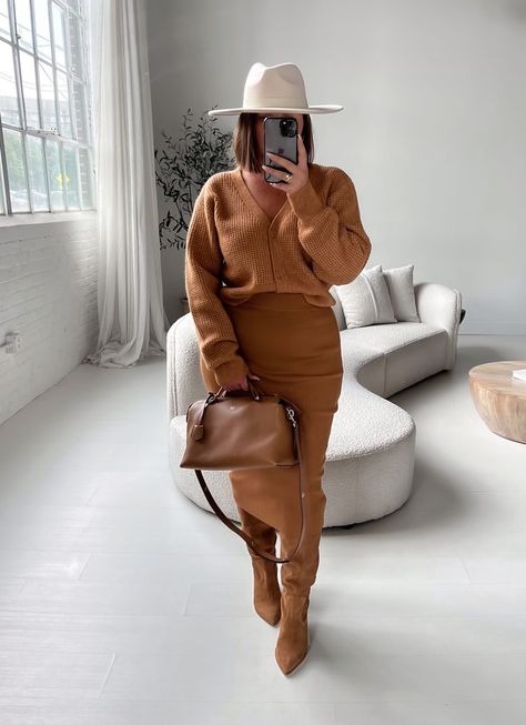 Sunday Brunch Outfit, Stile Blair Waldorf, Adrette Outfits, Fest Outfits, Atlanta Fashion, Plus Size Fall Outfit, Modest Wear, Moda Plus, Brunch Outfit