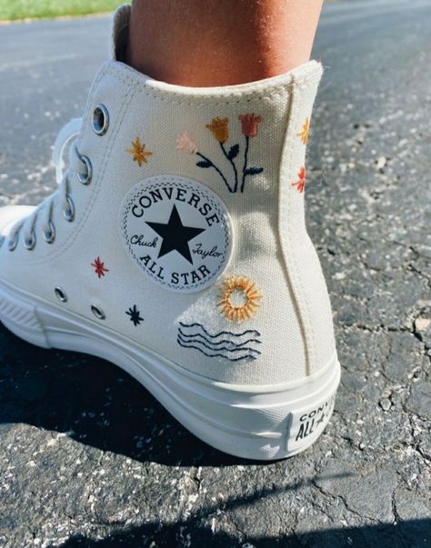 Gallery | tabithamoyer | vscoshoess | VSCO | White Floral Custom Converse Hightops Aesthetic Summer Friends, Summer Picnic Aesthetic, Summer Aesthetic Friends, Summer Aesthetic Pictures, Summer Converse, Converse Hightops, Converse Embroidery, Floral Converse, Painted Converse