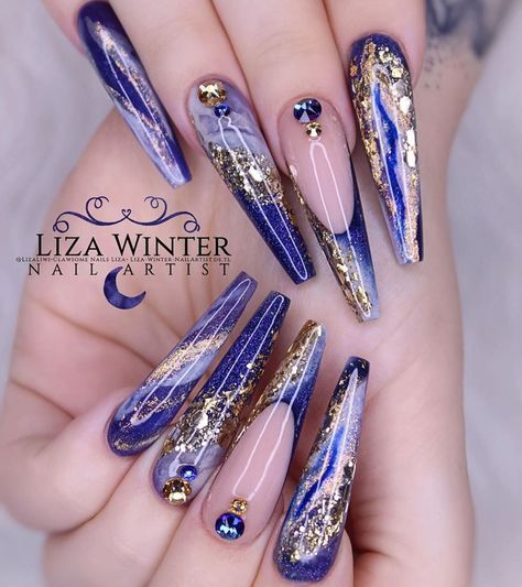 Sapphire Nails, Blue And Silver Nails, Nail Pics, Finger Nails, Floral Nail Art, Royal Prince, Top Nail, Instagram Nails, Glam Nails