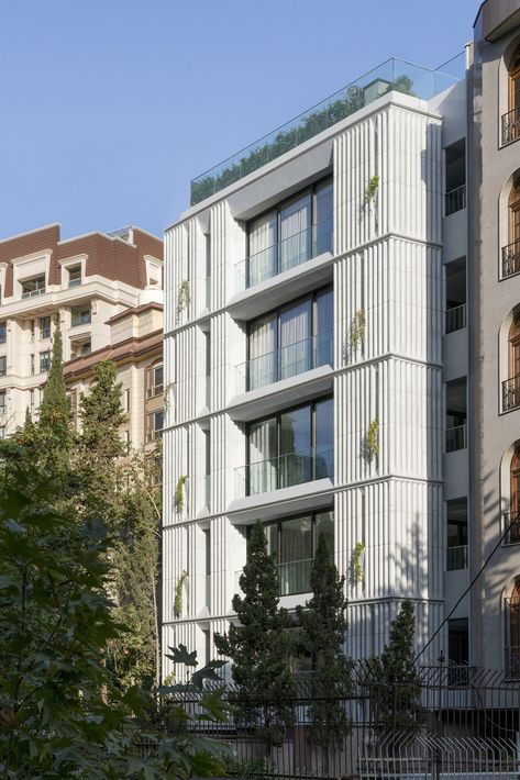 Sayeh Residential Building / Ali Haghighi Architects Contemporary Apartment Building, Residential Facade, Building Texture, Residential Building Plan, Inspirational Architecture, Neoclassical Design, Housing Design, Facade Architecture Design, Contemporary Building